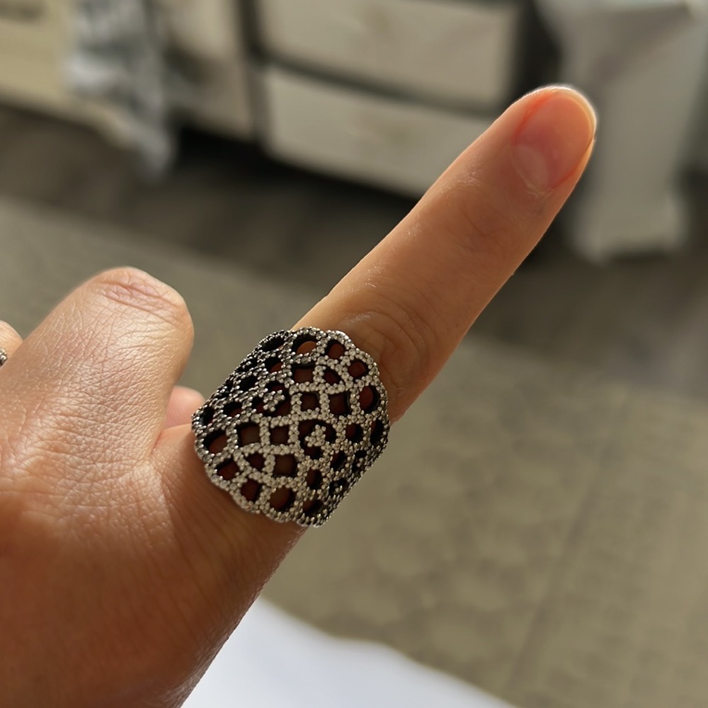 Pandora shimmering lace ring